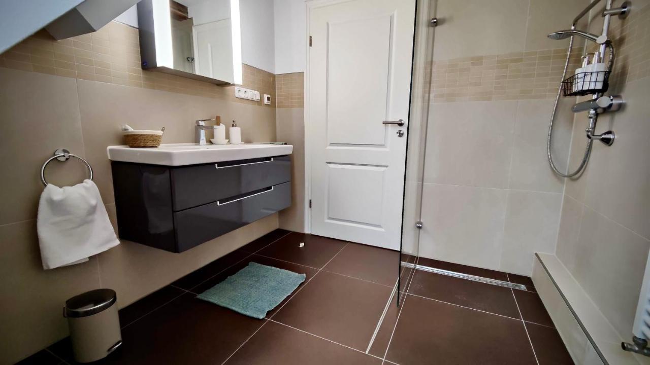 One Apartment'S⎢Neu+Zentral⎢Alberstplatz⎢Altbau Coburg Buitenkant foto